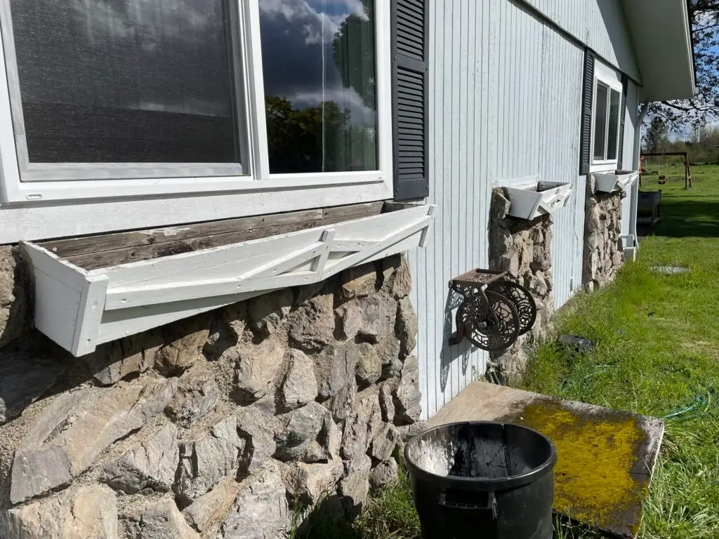 Cedar Planter Box Replacement in Salem — cedar planter box replacement
